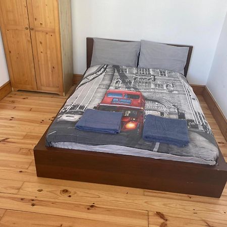 Lovely Rooms In West London Northolt  Buitenkant foto