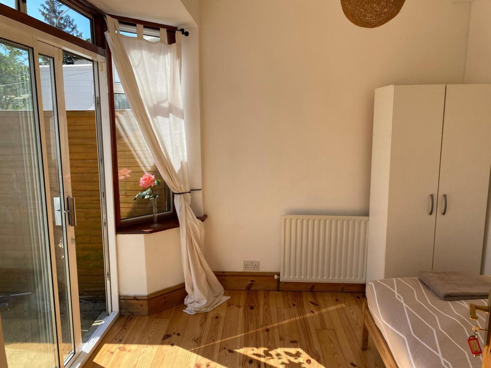 Lovely Rooms In West London Northolt  Buitenkant foto